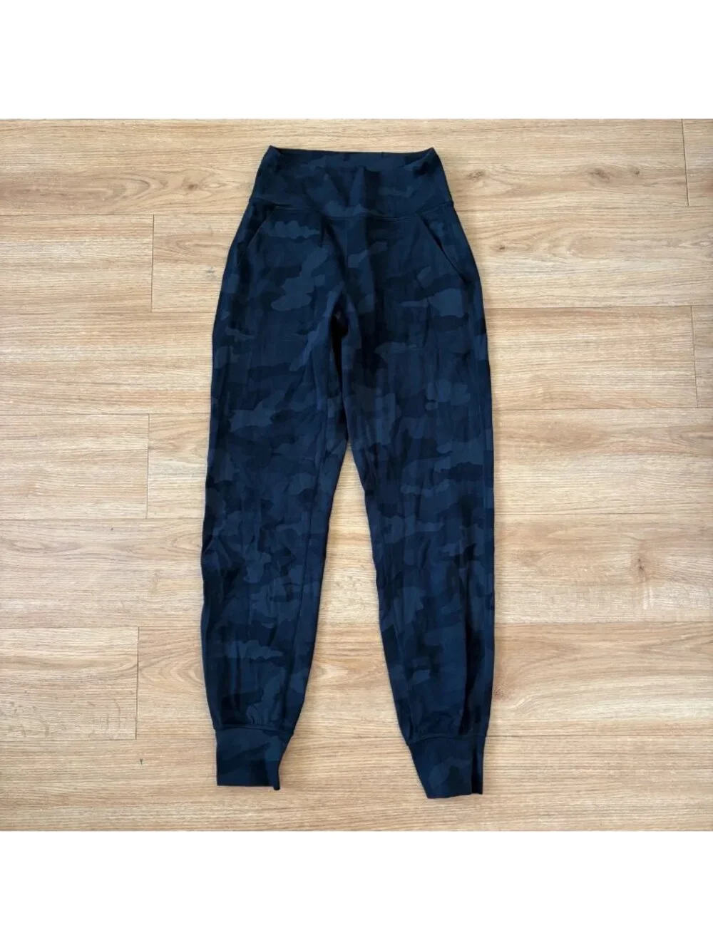 Lululemon Athletic Align Jogger HR Yoga Pants 28” Dark Coal Camo Women’s Sz 4